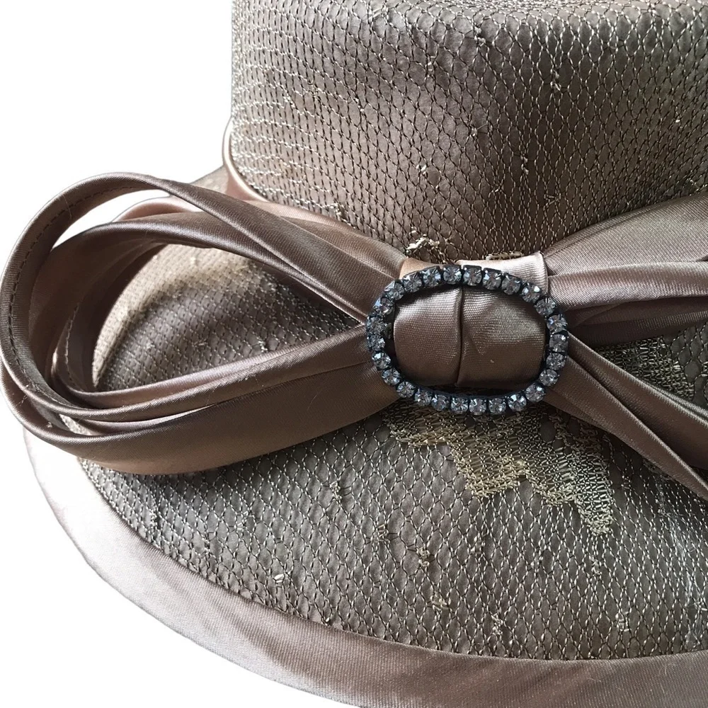 Vintage Ellie 100% wool shiny satin light brown lace derby tea hat